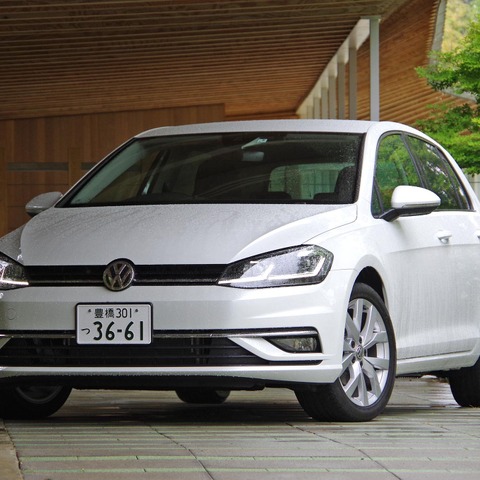【VW ゴルフ 試乗】たとえクルマ好きの面々が反発しようとも…岩貞るみこ 画像