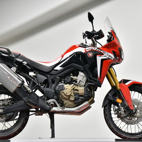 【タミヤ 1/6アフリカツイン 発売イベント】次々に飛び出す! 実車と模型、両開発者の秘話 画像