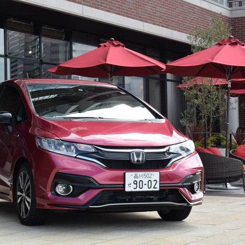 【ホンダ フィットハイブリッド 試乗】リーマンショック前のホンダが戻ってきたような気がした…井元康一郎 画像