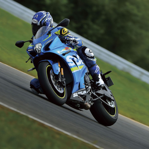 2段ファンネルとエキパイ連結管で全域スムーズ…スズキ GSX-R1000R 新型エンジン実験担当者【インタビュー】 画像