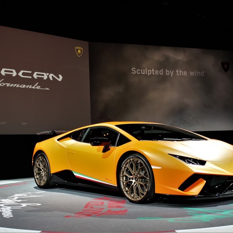 ランボルギーニ3本目の柱、ウルスにはハイブリッドモデルも登場…ランボルギーニアジア・太平洋地区代表【インタビュー】 画像