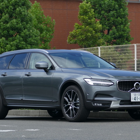 【ボルボ V90クロスカントリー 試乗】かつてのFRボルボを思わせるフィーリング…島崎七生人 画像