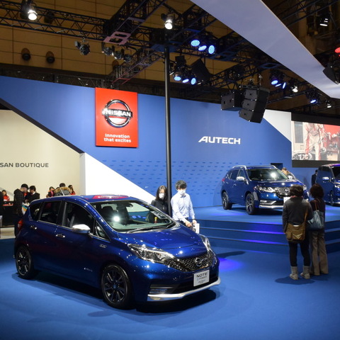 湘南ブルーが光るオーテック、東京オートサロン2018の日産ブース 画像