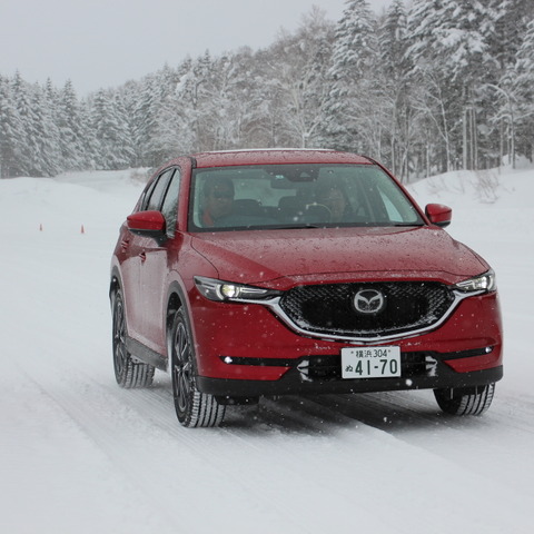 マツダ雪上試乗で実感、「躍度」の重要性とは? 画像