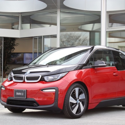 駆け抜ける喜びをエクステリアでも感じてもらいたい…BMW i3 改良新型［インタビュー］ 画像