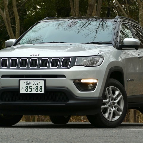 【ジープ コンパス 試乗】良くも悪くも「オーソドックス」なコンパクトSUV…島崎七生人 画像