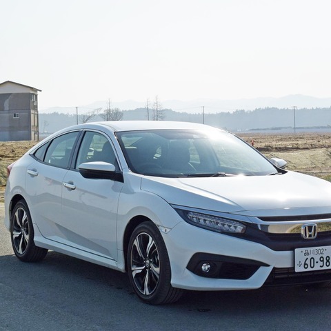 【ホンダ シビックセダン 1200km試乗】“かつてのシビック”を求める人には退屈に感じられるだろう 画像