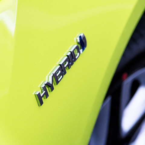 HV・EVが燃えたら、かけるのは「水」?「泡」?…ガソリン車とは違う、車両火災の思わぬ危険とは【岩貞るみこの人道車医】 画像