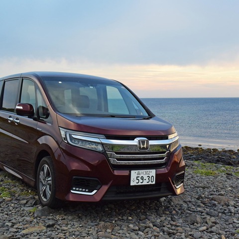 【ホンダ ステップワゴン 3300km試乗】ライバルの後塵を拝する理由がわからない［前編］ 画像