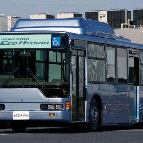 【三菱ふそう エコハイブリッド 新型】環境ソリューションとして将来性あり 画像