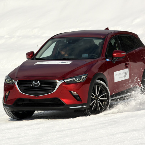 マツダ i-ACTIV AWDとGVCの進化を雪上で実感… マツダ3 と CX-3プロトタイプ で試す 画像