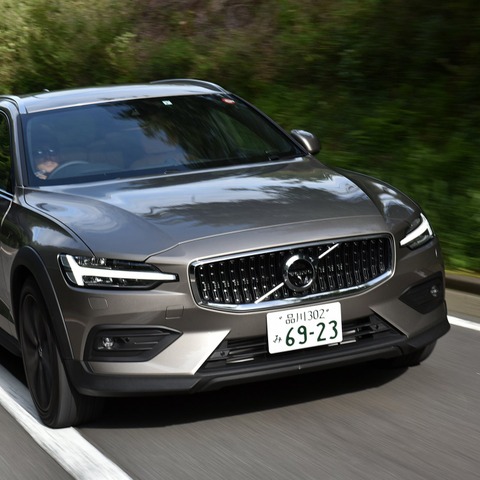 【ボルボ ポールスター パフォーマンス 試乗】あくまで実用、だけど攻めたくなるチューニング…木下隆之 画像