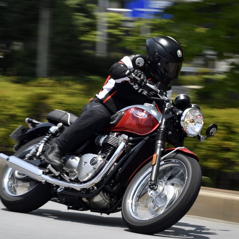 【トライアンフ ボンネビルT100 バド・イーキンス 試乗】バイクらしさってこういうこと…伊丹孝裕 画像