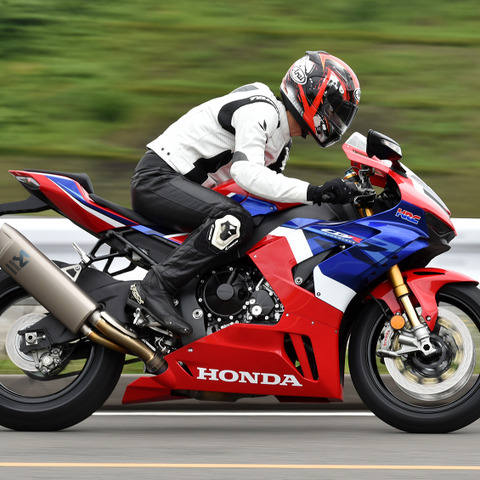 【ホンダ CBR1000RR-R 試乗】すべてが上質さに満ちあふれている、超弩級の3連“R”…青木タカオ 画像