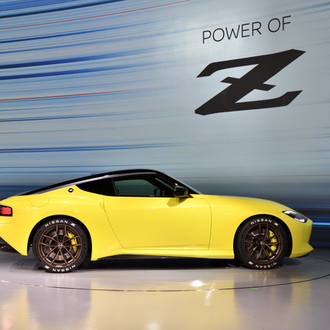 【日産 フェアレディZ 次期型】S30とZ32をモチーフとしながら現代の技術で新しさ…デザイン担当役員 画像