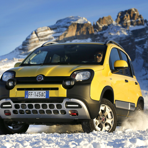 【FIAT Panda 40周年】愛され続けるその魅力とは…最新モデル『Panda Cross 4×4』にも迫る! 画像
