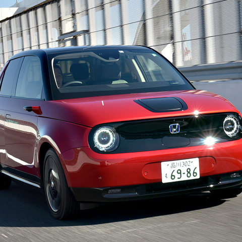 【ホンダe 新型試乗】あと200万円くらい下がらないかしら…岩貞るみこ 画像