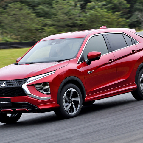 【三菱 エクリプスクロス PHEV 新型試乗】アウトランダーPHEVと比較して見えた「持ち味」とは…御堀直嗣 画像