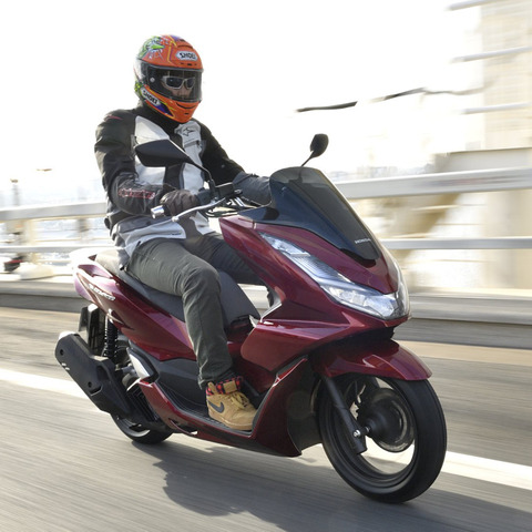 【ホンダ PCX160 試乗】プラス10ccが走りに余裕をもたらす…青木タカオ 画像