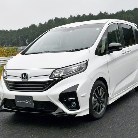 【ホンダ フリード モデューロX 新型試乗】風を味方につけた!背の高さを意識させない走り…片岡英明 画像
