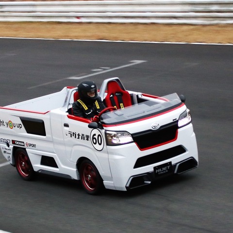 「屋根を切ったのには意味がある」ダイハツ ハイゼットジャンボ スポルツァVer.…東京オートサロン2021［インタビュー］ 画像