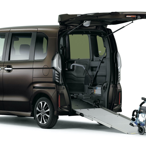 【ホンダの福祉車両への取り組み】N-BOX 車いす移動車など、介護車両も知ってほしい 画像