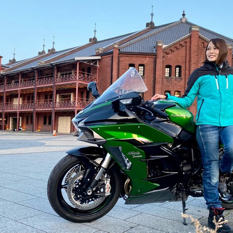 【カワサキ Ninja H2 SX SE+ 試乗】スーパーチャージャーはツアラーにぴったり!…小鳥遊レイラ 画像