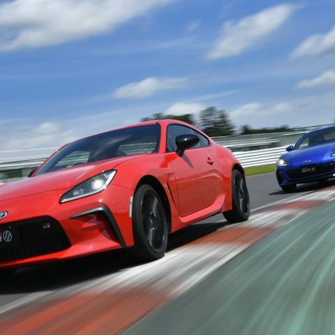 【トヨタ GR 86 / スバル BRZ 新型】ベースは共通でも異なる走りの味、それぞれの開発のねらいとは 画像