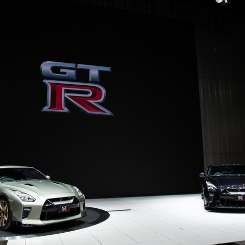 【日産 GT-R 2022年モデル】2つの新色はR33、R34をオマージュ 画像