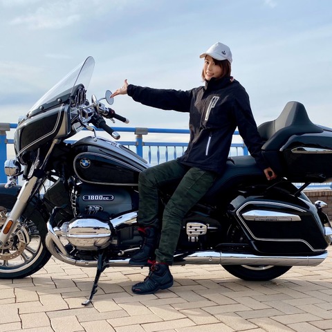 【BMW R18 B&トランスコンチネンタル 試乗】20代の私にはまだ早いけど…小鳥遊レイラ 画像