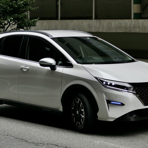 【日産 ノート オーテック クロスオーバー 新型試乗】ベテランのユーザーも納得の上質感…島崎七生人 画像
