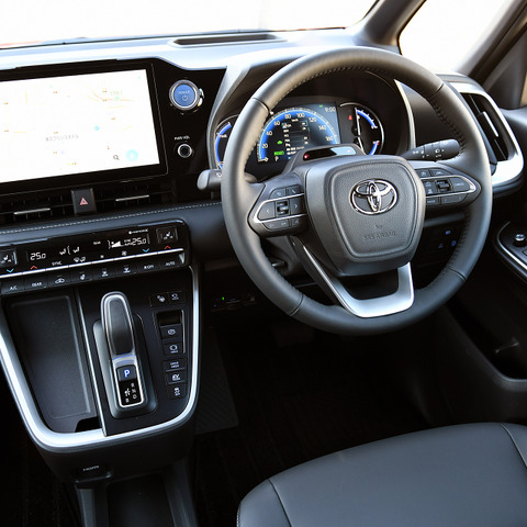 【トヨタ ノア/ヴォクシー 新型】開発者のこだわりはドライビングポジションと、スイッチの配置 画像