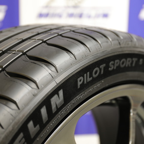 【ミシュラン パイロットスポーツ5】タイヤのデザイナーに聞いた「タイヤをデザインするということ」 画像
