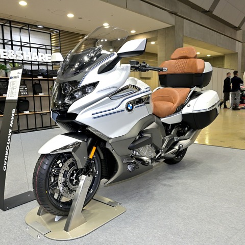 4輪ゆずりの並列6気筒からバイクの未来描く『CE04』まで、攻めるBMW…東京モーターサイクルショー2022 画像