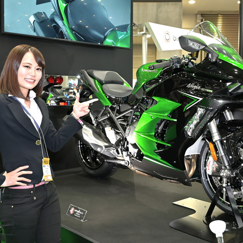 国内メーカー初のACC搭載、『Ninja H2 SX SE』で2輪の新天地めざすカワサキ…東京モーターサイクルショー2022 画像