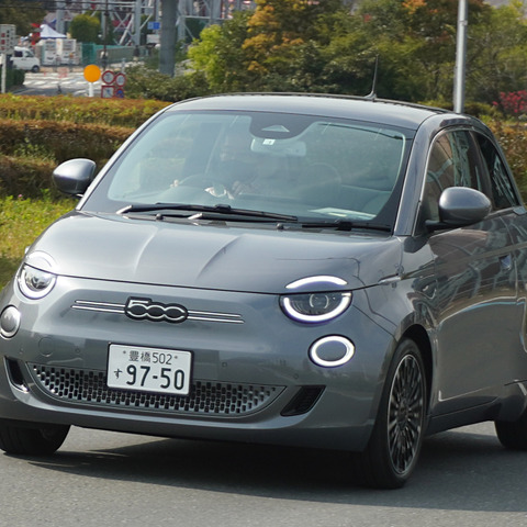 【フィアット 500e 新型試乗】インテリアのあの個性、センスはどこへ行った?…島崎七生人 画像