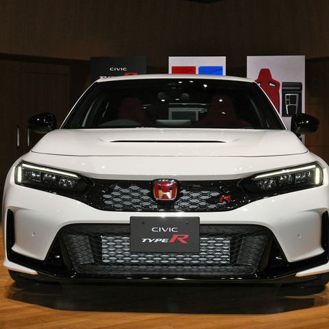 【ホンダ シビックタイプR 新型】「タイプRをサステナブルにしたかった」開発責任者が語る進化の核心［後編］ 画像