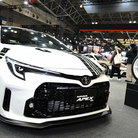 ストリートをかっこよく快適に駆け抜ける! 横浜ゴムから「ADVAN APEX V601」が登場…東京オートサロン 画像