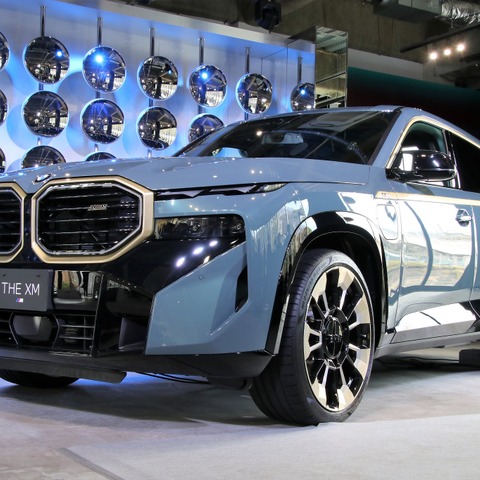 【BMW XM】スポーティネスとラグジュアリーさを最新技術で両立…商品担当インタビュー 画像
