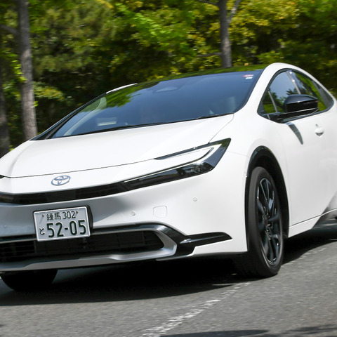【トヨタ プリウスPHEV 新型試乗】存在感は2000GTにも負けない!? 上質感は別世界…島崎七生人 画像