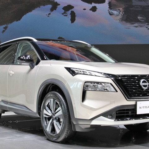 日産 エクストレイル「タフさは体で、上質さはディテールで表現」…エクステリアデザイナー・インタビュー 画像