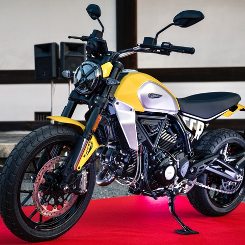 ドゥカティ 新型スクランブラー「アイコン」を日本初公開! よりスタイリッシュに車格もワンランクアップ 画像