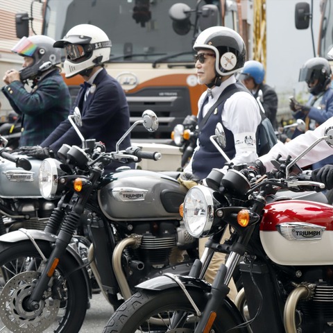英国紳士スタイルで200人のライダーが東京ツーリング…トライアンフが賛同するチャリティライドの目的とは 画像
