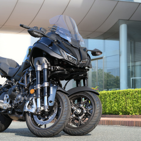 【ヤマハ ナイケンGT 新型】デザインは「変える必要なかった」、前2輪LMWに込めた開発者のアツすぎる思い 画像