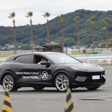 ZFの次世代モビリティ技術を体験、ビークル・ダイナミクスがこれまでになく熱い理由 画像