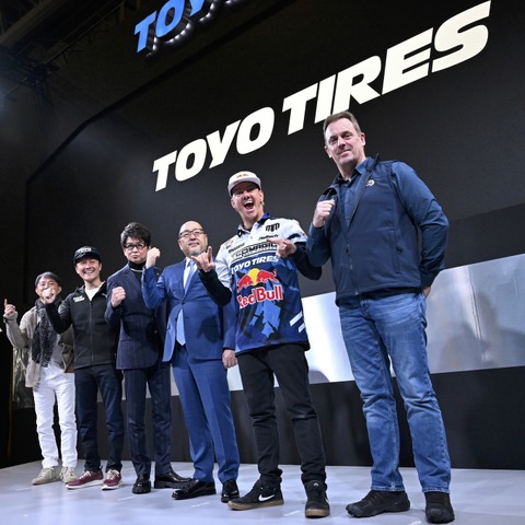 9割がサステナ素材のコンセプトタイヤが登場!ニュル耐久シリーズへ全戦参戦、2024年も本気のトーヨータイヤ…東京オートサロン2024 画像
