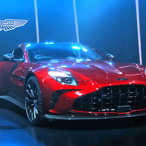 「真のドライバーのために」アストンマーティン ヴァンテージ 新型、日本初公開 画像