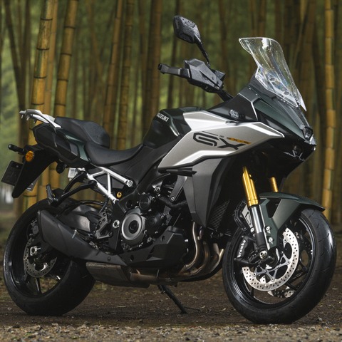 「何にでもなれる自由な存在」グランドクロスオーバー、スズキ『GSX-S1000GX』の凄みとは 画像