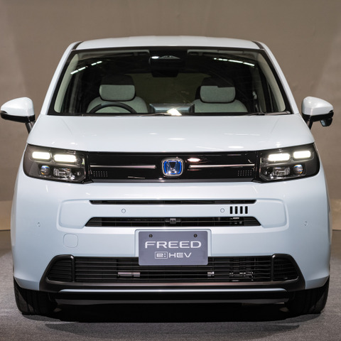 【ホンダ フリード 新型】「フリードらしいデザイン」とは? 新型で実現したデザイナーたちの挑戦 画像