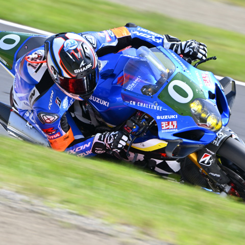バイオ燃料で鈴鹿8耐完走! レース未経験の社員も巻き込んだスズキ「CNチャレンジ」が目指すもの 画像